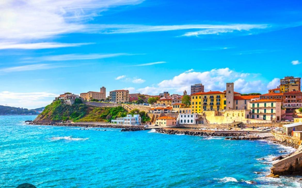 Luxury Apartment Centro Storico Piombino Eksteriør billede